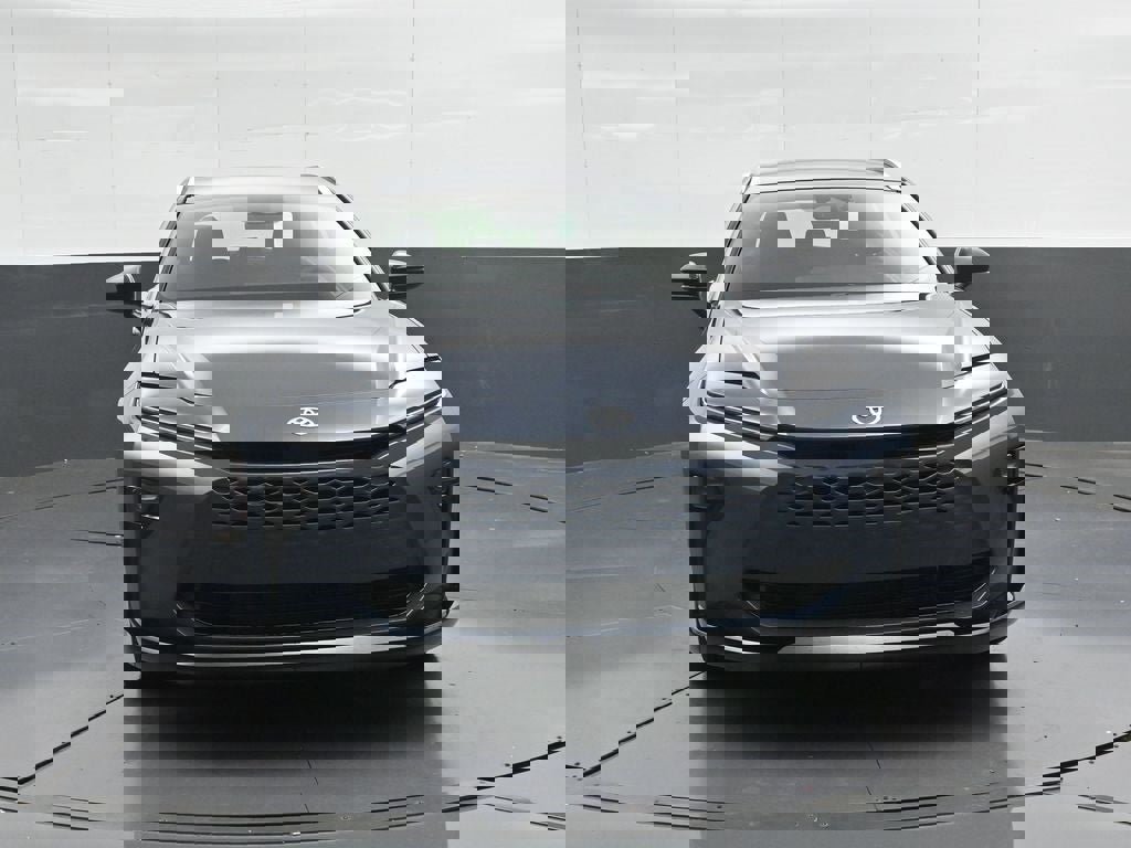 New 2025 Toyota Crown Signia image 5