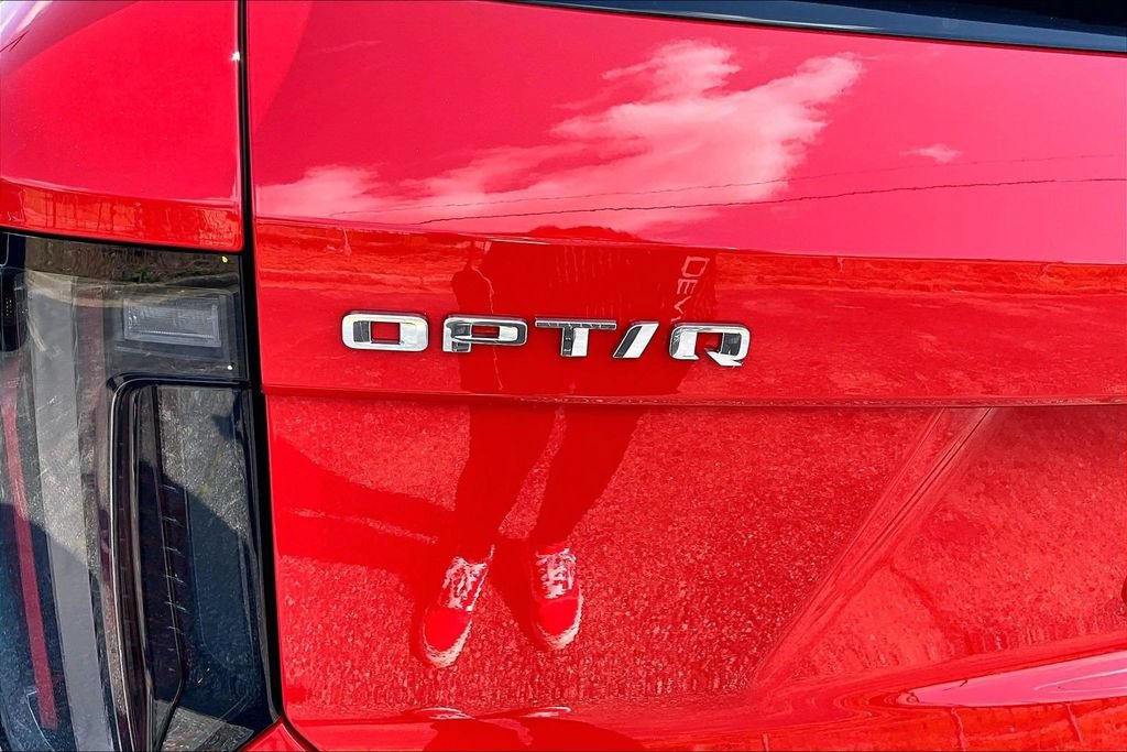 Used 2025 Cadillac Optiq Sport 2 AWD/4WD image 24