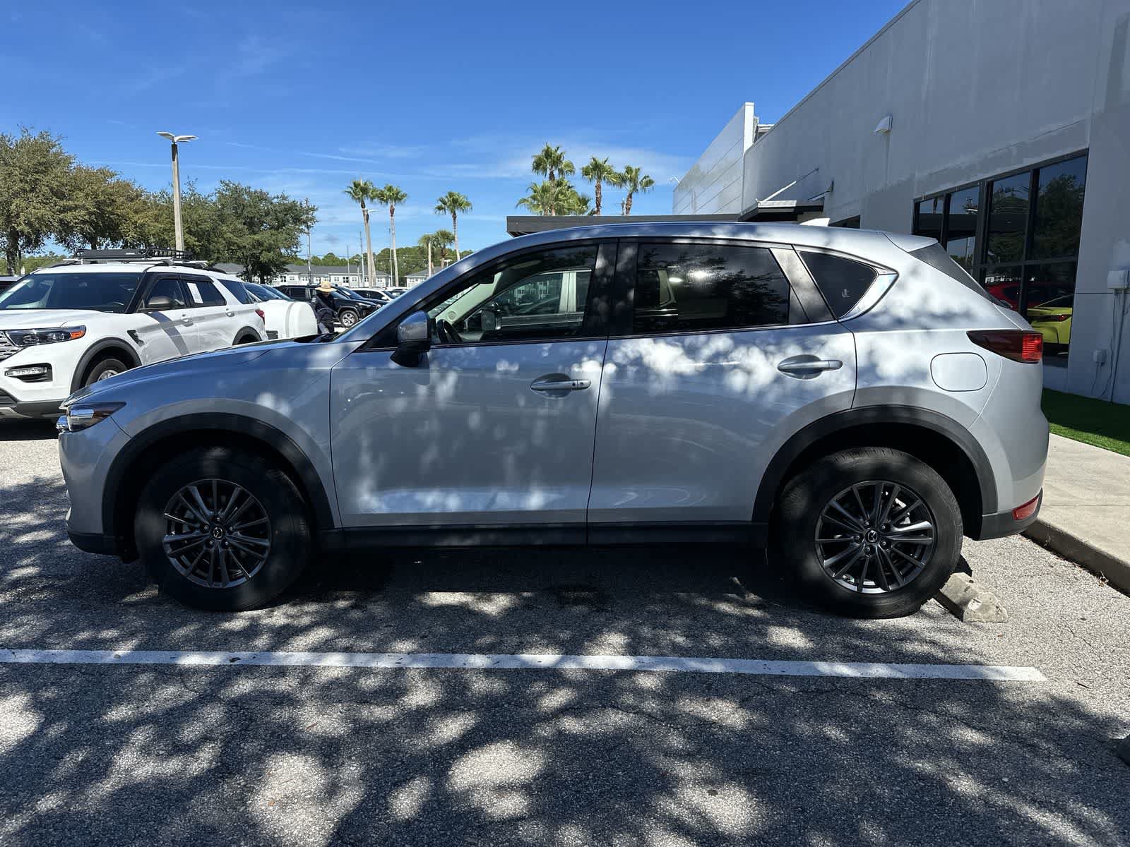 Used 2021 MAZDA CX-5 Touring FWD image 5