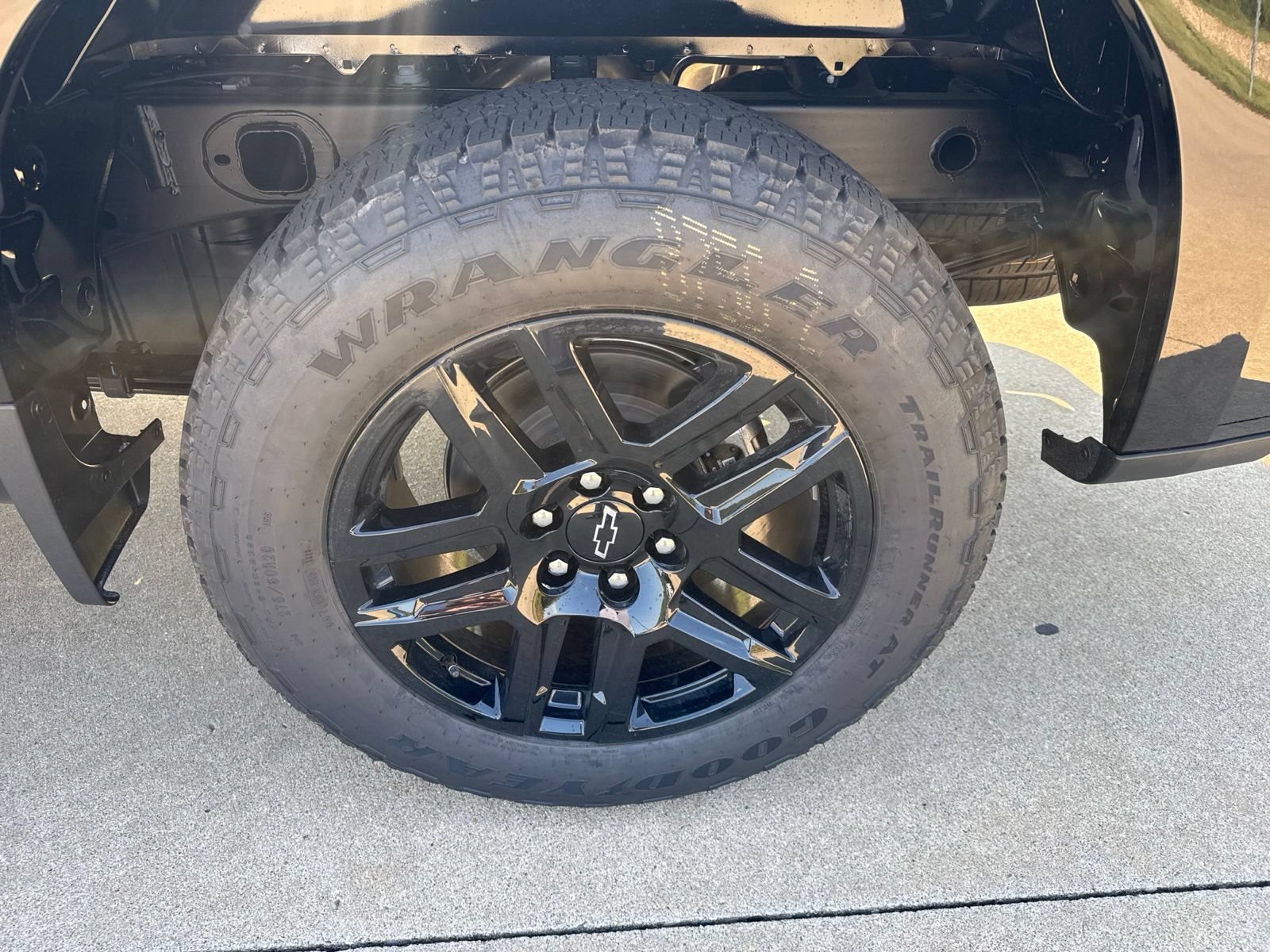 New 2026 Chevrolet Silverado 1500 RST w/ RST Select Package AWD/4WD image 9