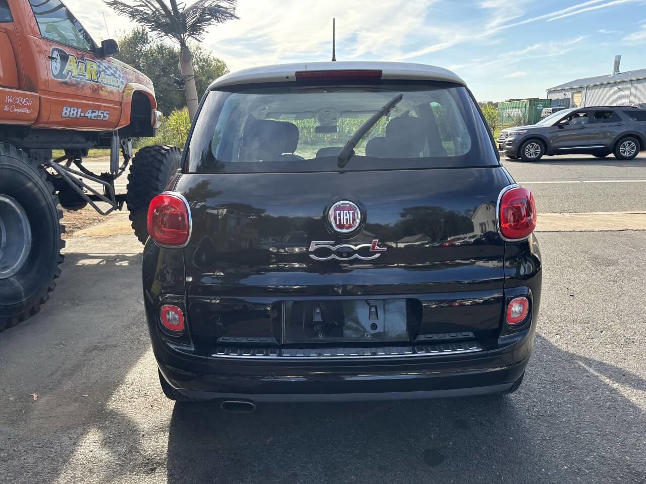 Used 2014 FIAT 500L Easy w/ Popular Equipment Group FWD image 7