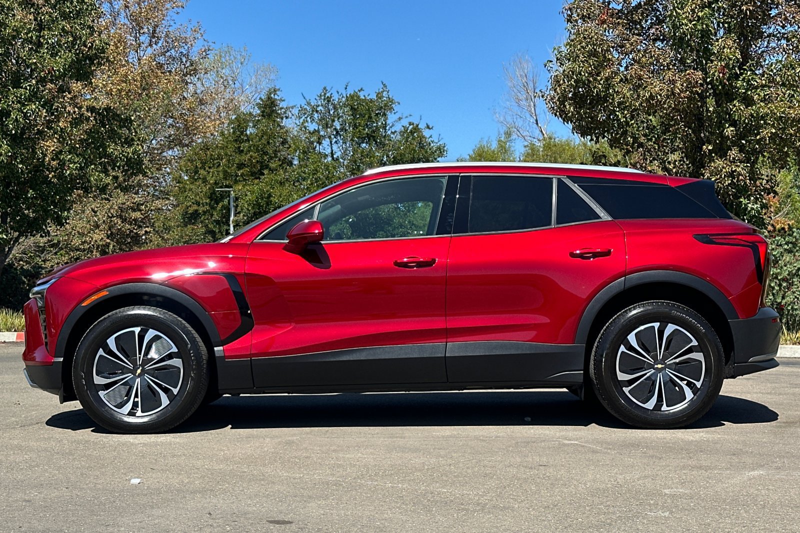 Used 2024 Chevrolet Blazer EV LT AWD/4WD image 7
