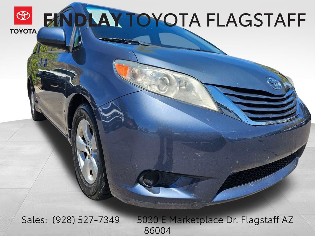 Used 2015 Toyota Sienna LE FWD image 1