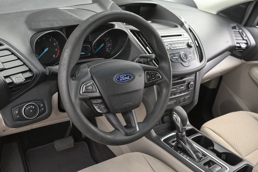 Used 2018 Ford Escape SE image 12