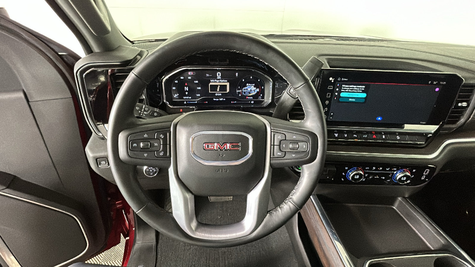 Used 2024 GMC Sierra 2500 SLT w/ SLT Premium Package AWD/4WD image 18