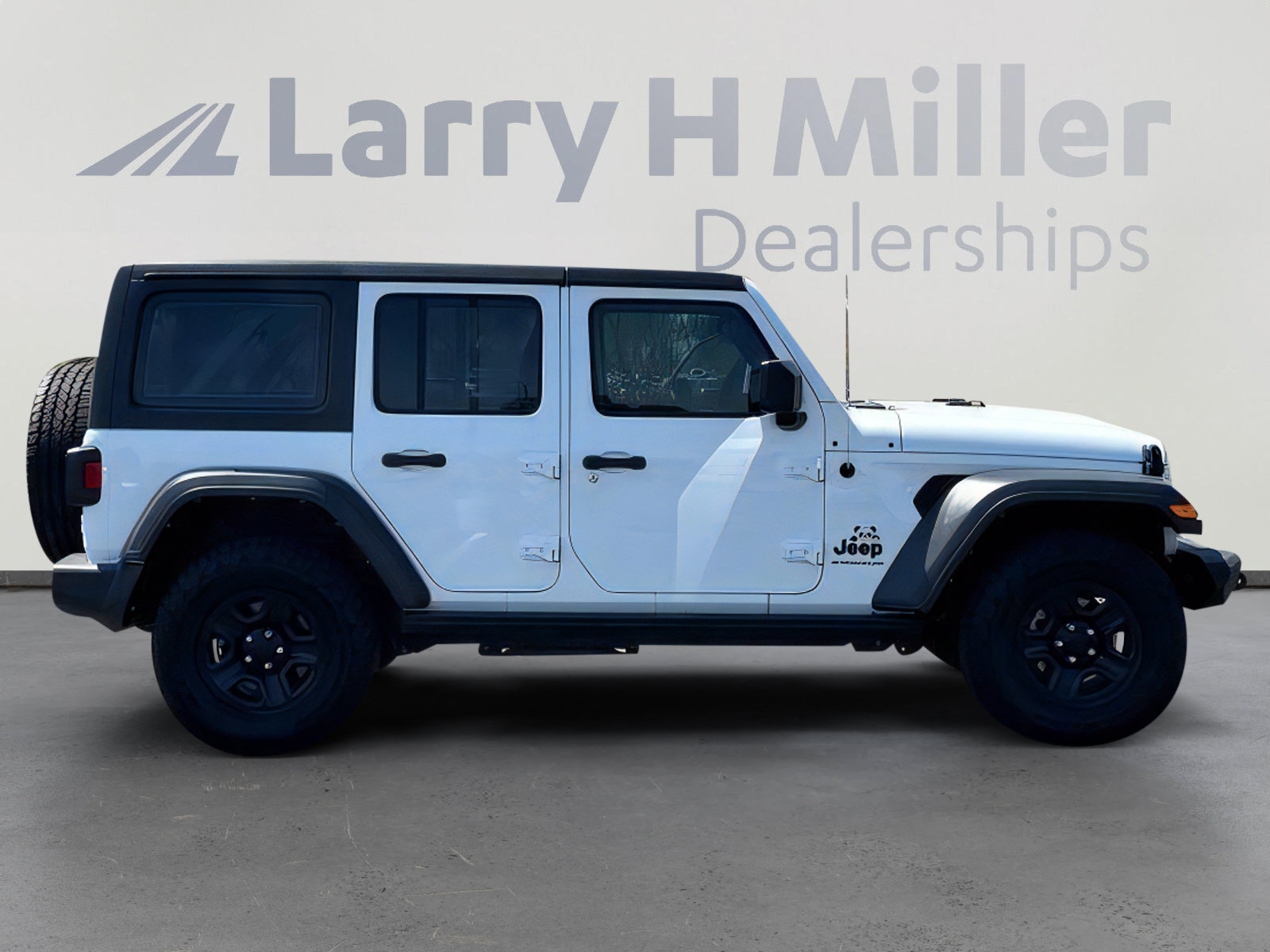 Used 2023 Jeep Wrangler Unlimited Sport AWD/4WD image 7