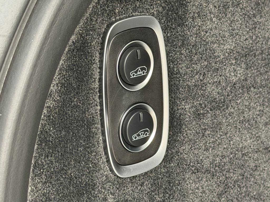 New 2026 Aston Martin DBX 707 image 46