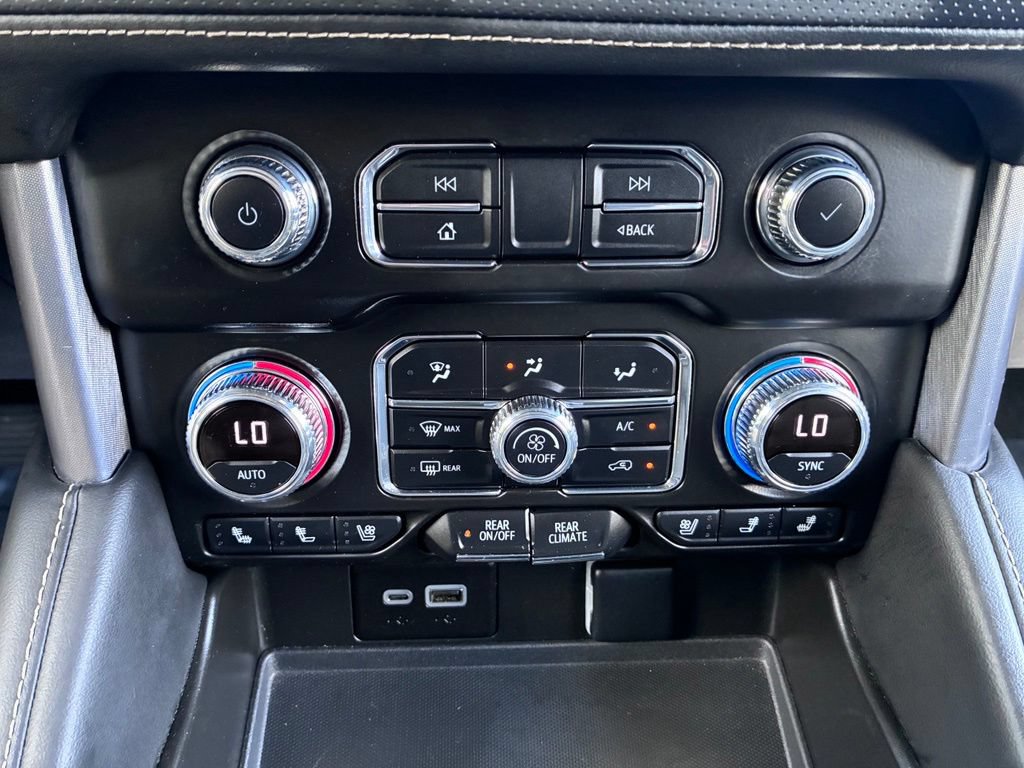 Used 2024 GMC Yukon SLT RWD image 25