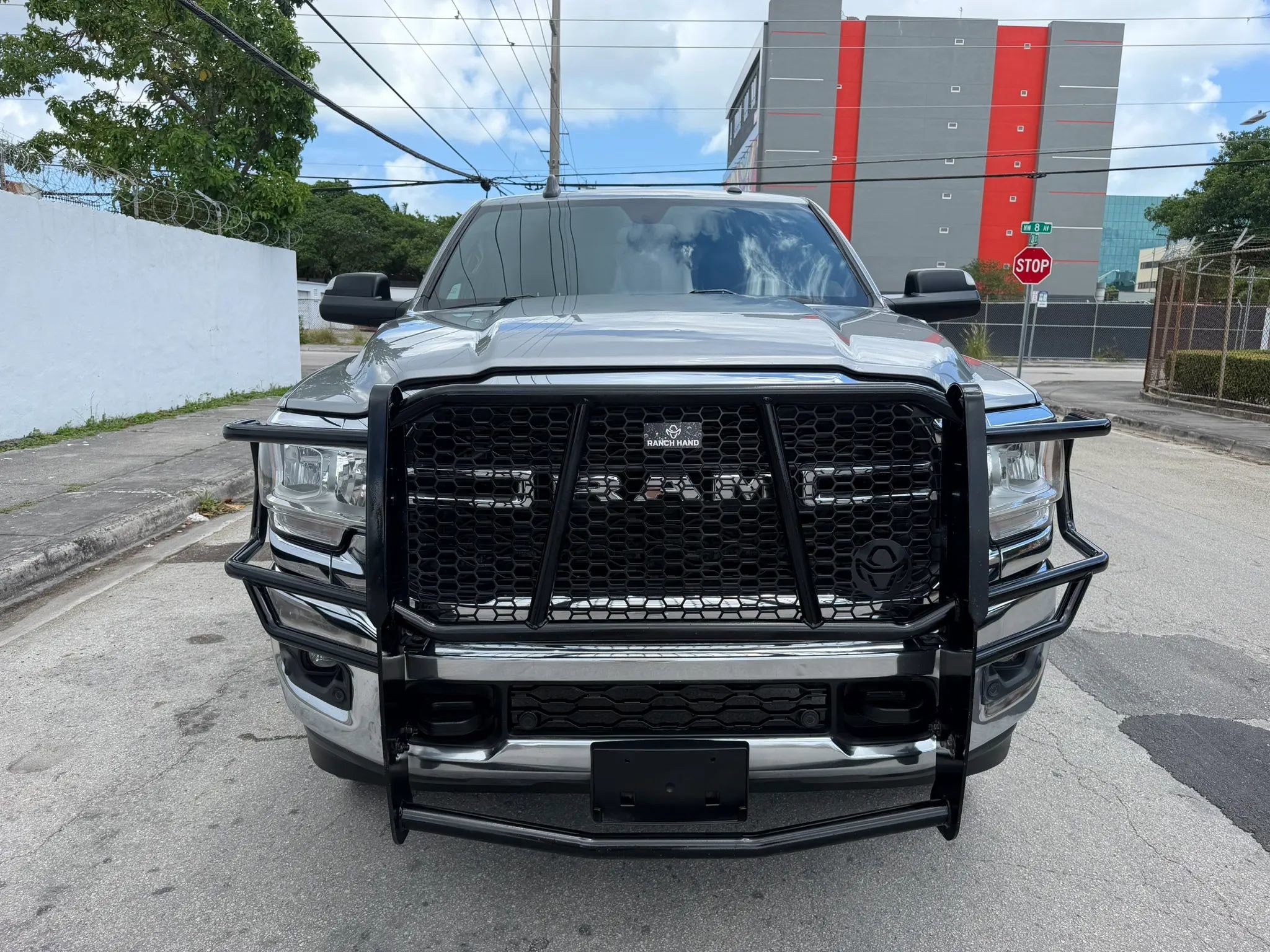 Used 2022 RAM 2500 Tradesman w/ Chrome Appearance Group AWD/4WD image 7