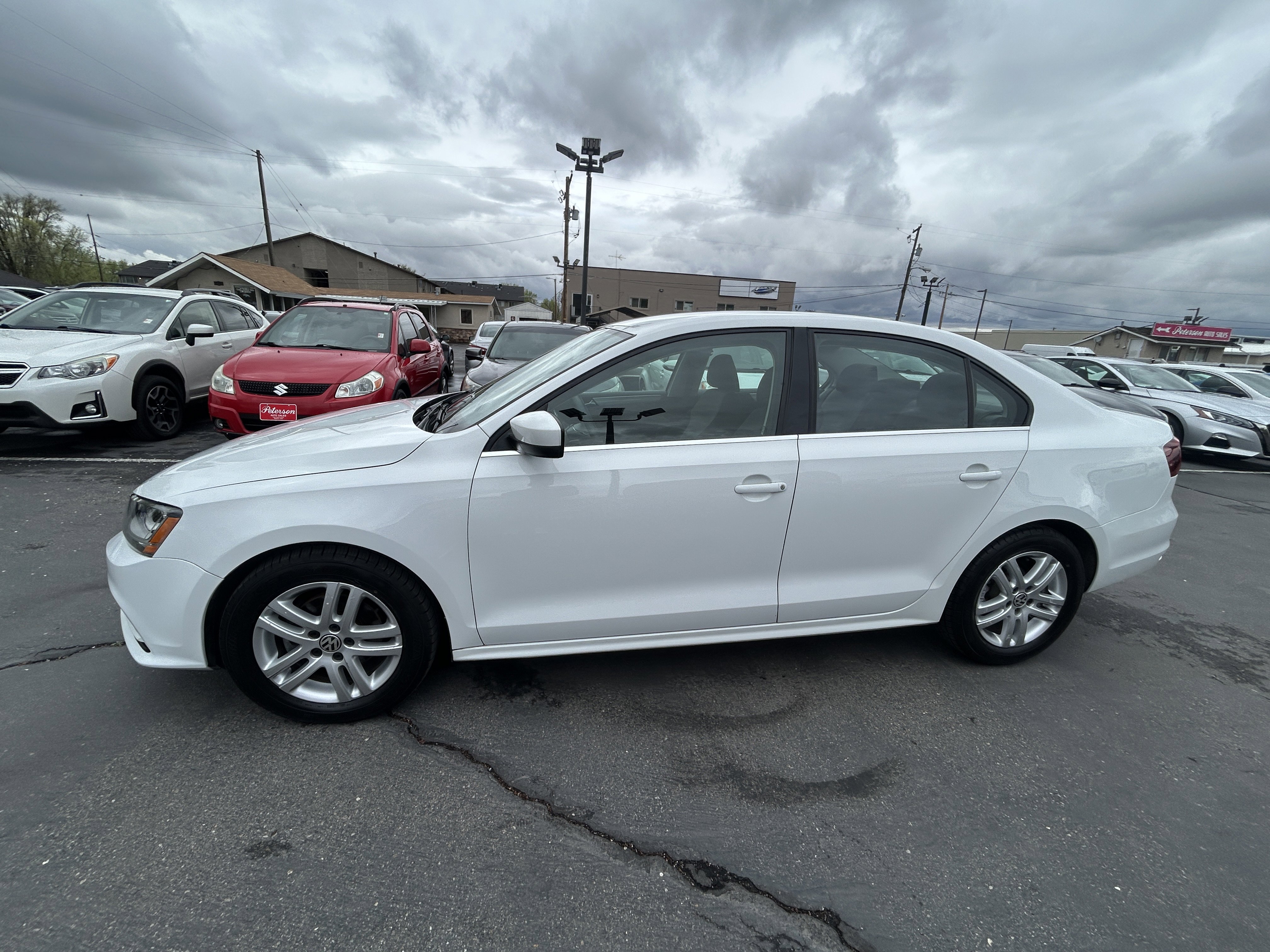 Used 2017 Volkswagen Jetta S image 4