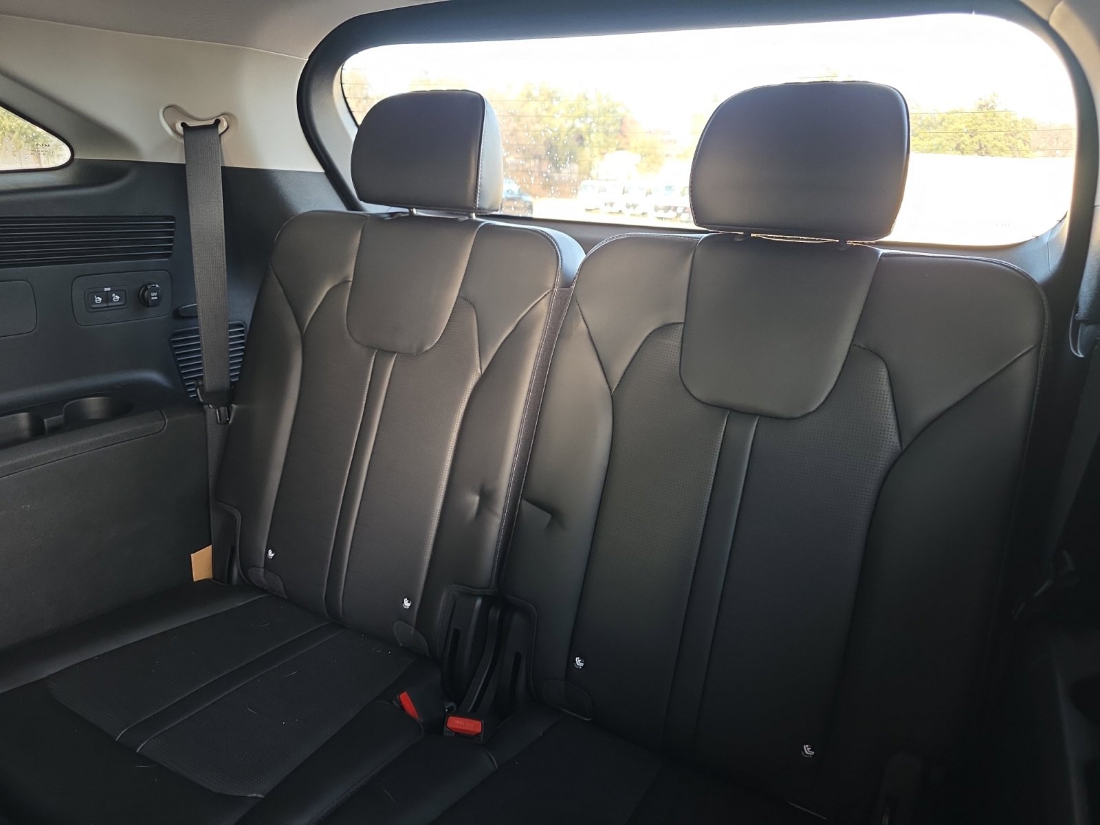 Certified 2024 Kia Sorento EX w/ Panoramic Sunroof Package image 20