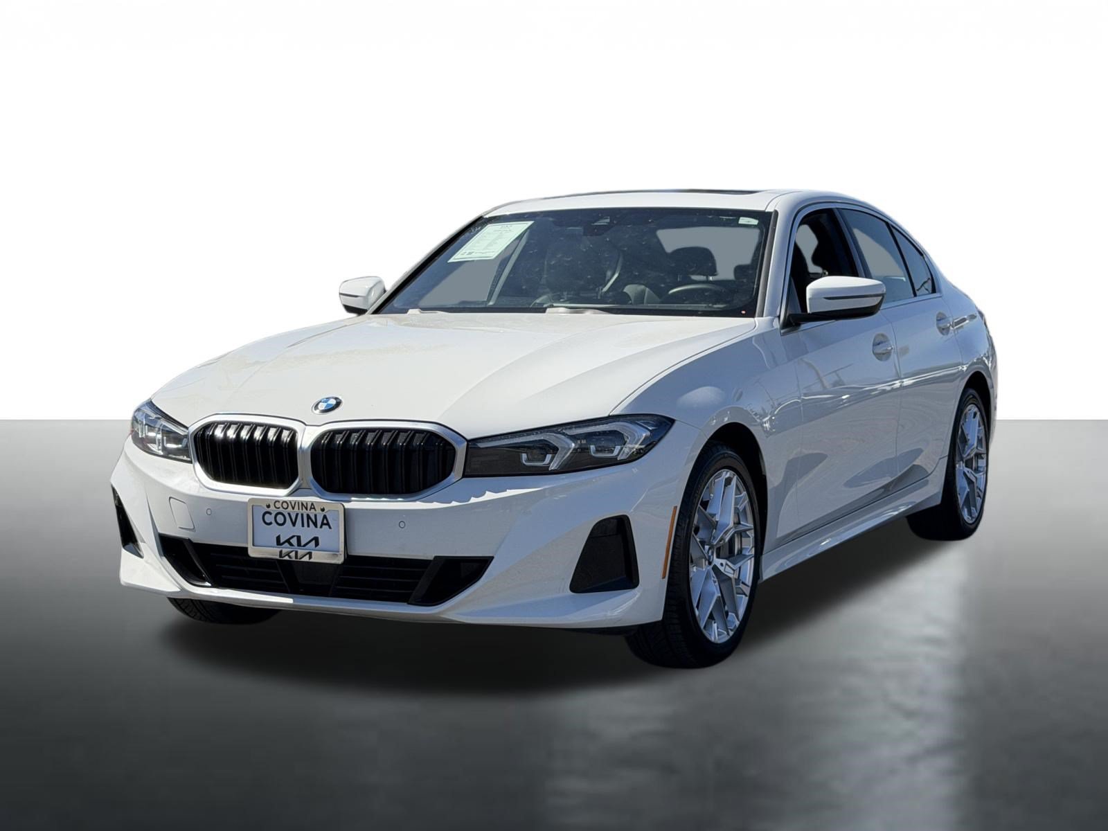 Used 2025 BMW 330i Sedan RWD image 4