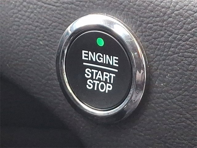 Used 2024 Ford Edge Titanium image 25