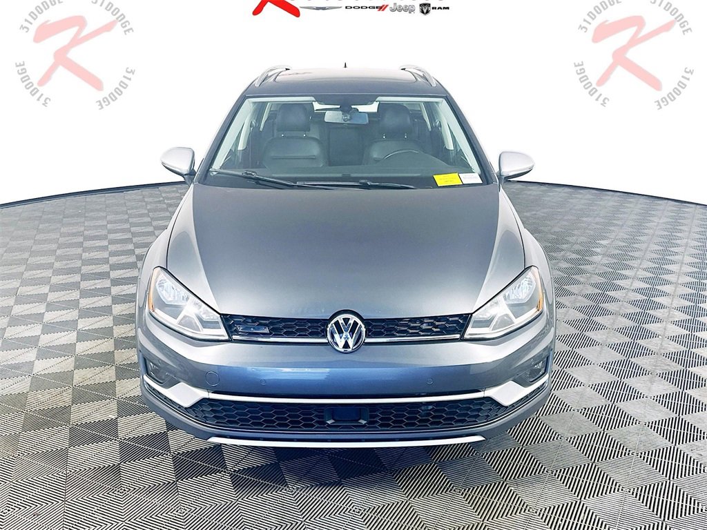 Used 2017 Volkswagen Golf Alltrack SE image 2