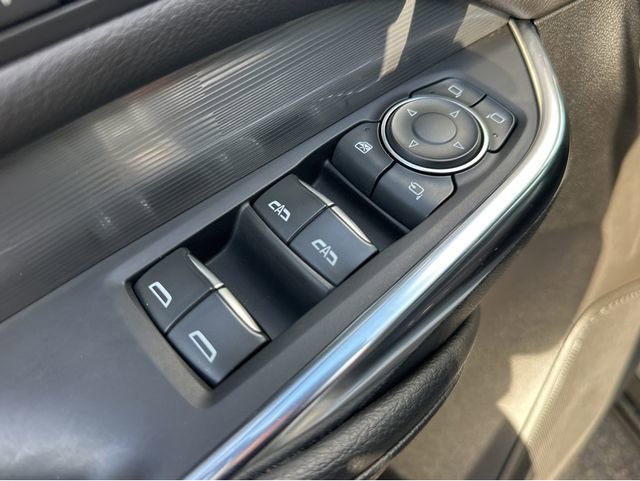 Certified 2024 Cadillac XT4 Premium Luxury image 30