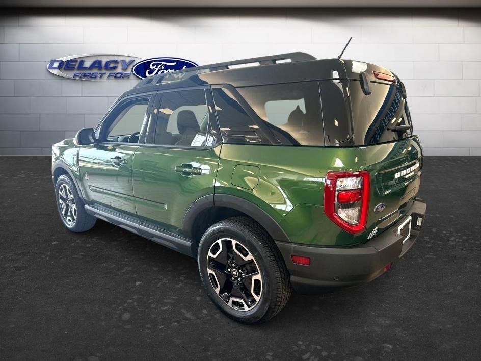 Used 2024 Ford Bronco Sport Outer Banks AWD/4WD image 3