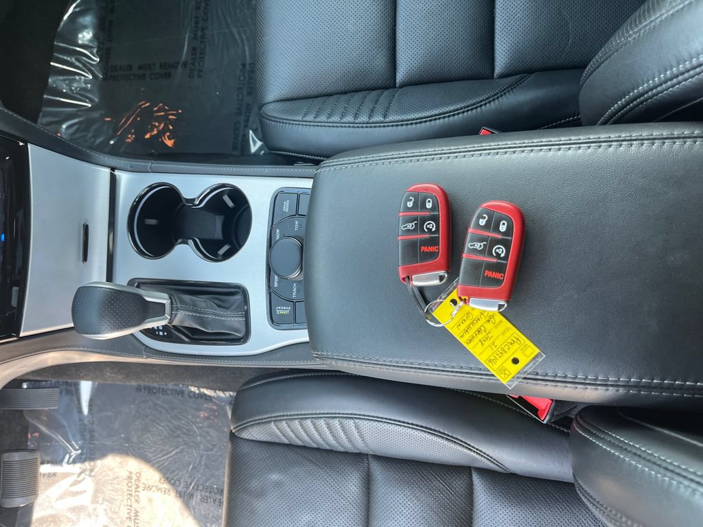 Used 2021 Jeep Grand Cherokee Trackhawk AWD/4WD image 31