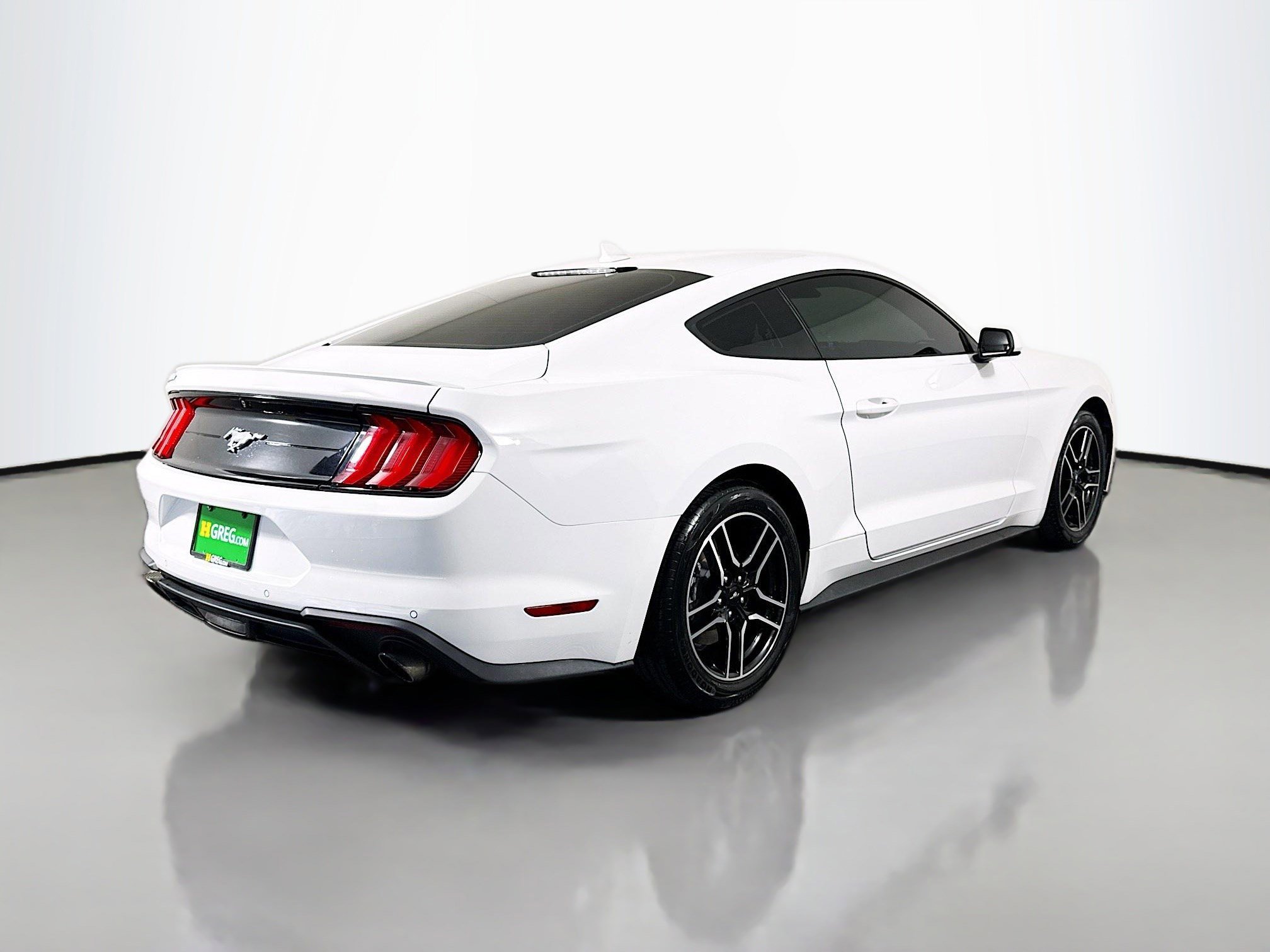 Used 2022 Ford Mustang Premium RWD image 10