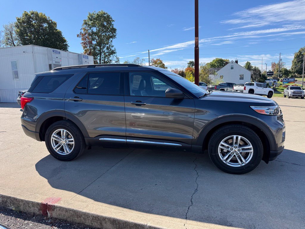 Used 2020 Ford Explorer XLT w/ Equipment Group 202A AWD/4WD image 5