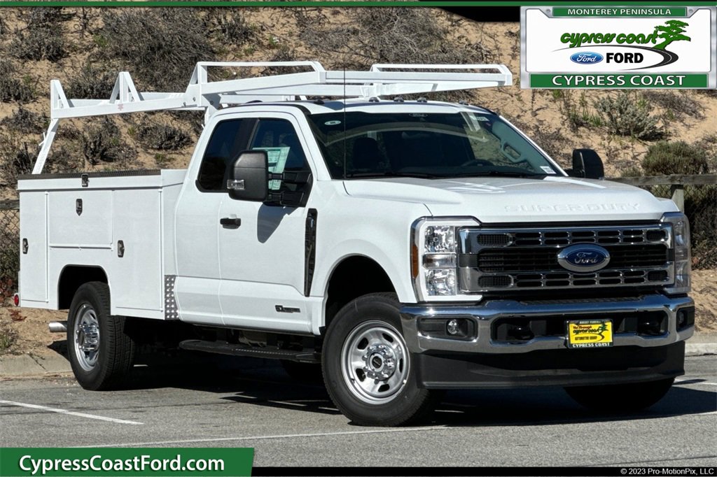 New 2026 Ford F350 XL w/ XL Chrome Package image 1