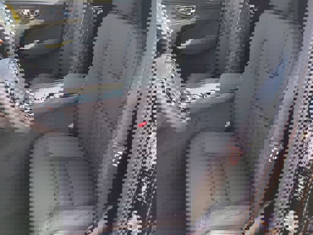 Used 2026 Volvo XC60 B5 Plus w/ Protection Package Premier image 15