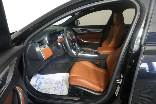 Used 2024 Jaguar XF R-Dynamic SE AWD/4WD image 22
