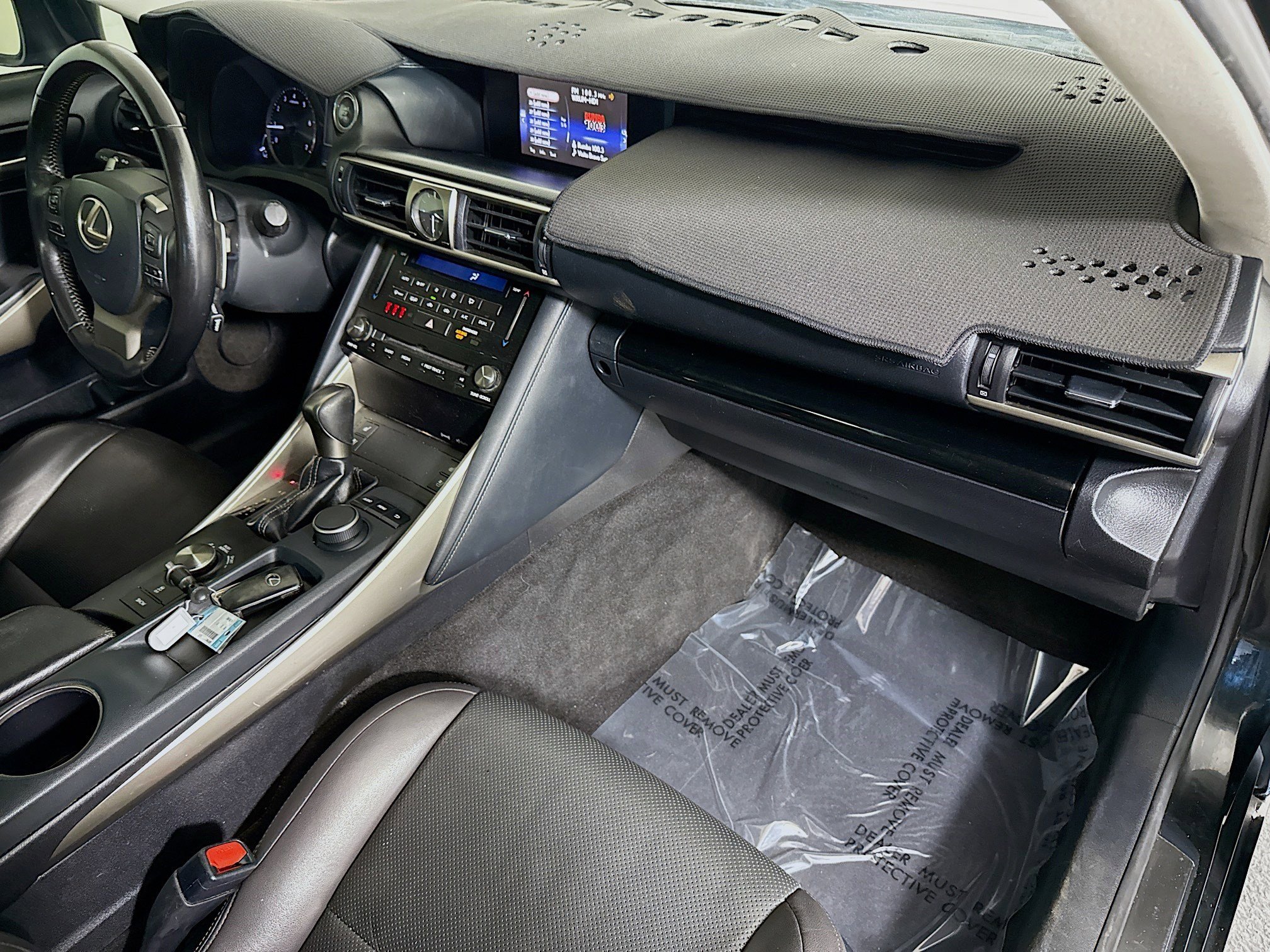 Used 2018 Lexus IS 300 w/ Premium Package RWD image 30