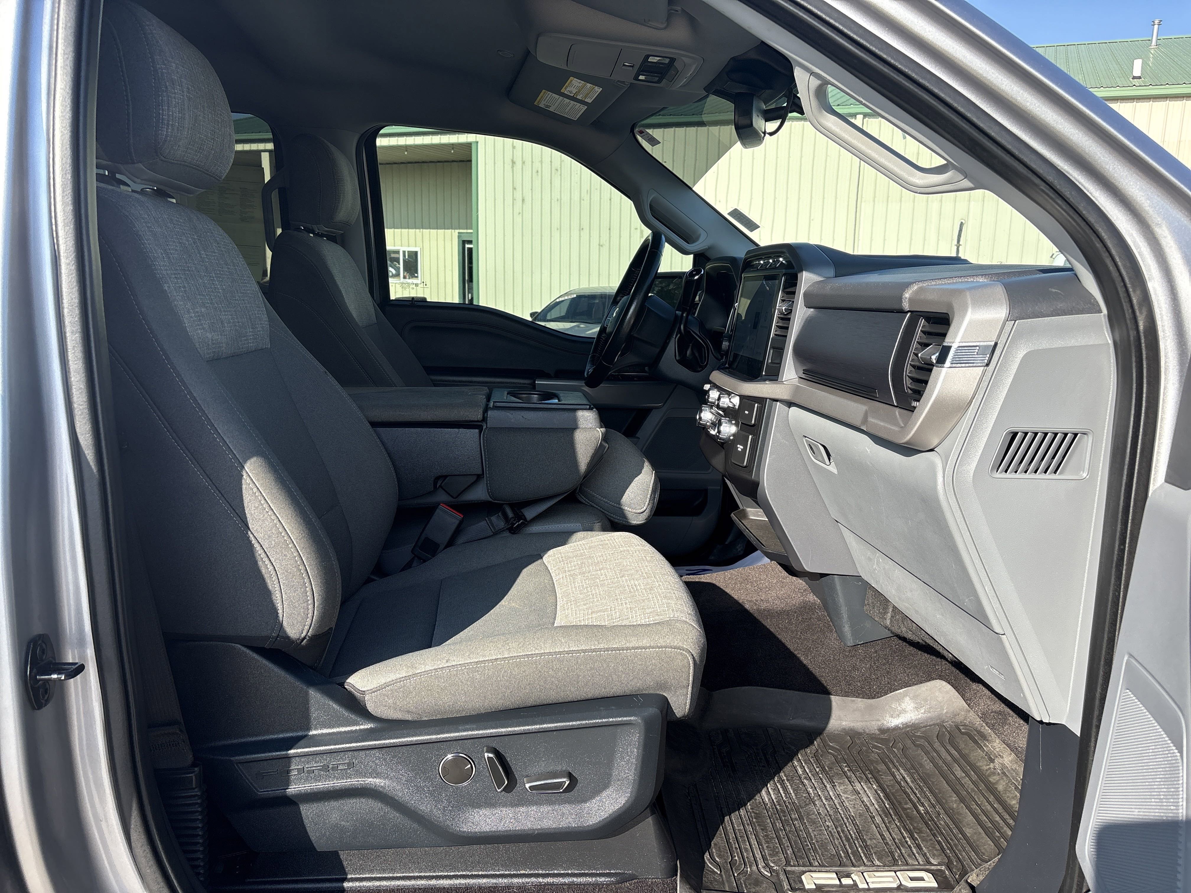 Used 2021 Ford F150 XLT w/ Equipment Group 302A High image 8