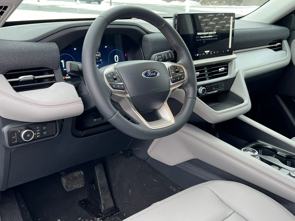 Used 2026 Ford Explorer Active w/ Active Comfort Package image 17