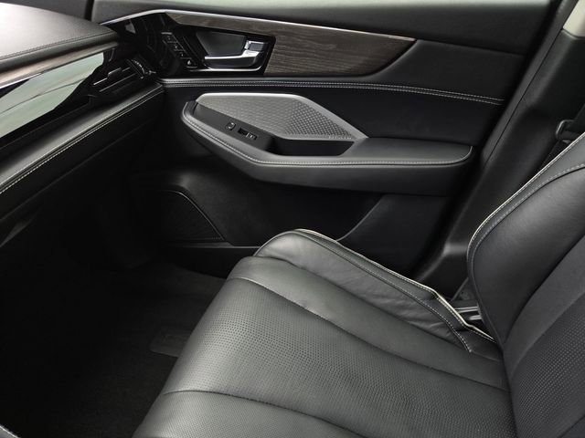 Used 2023 Acura MDX SH-AWD w/ Advance Package image 30