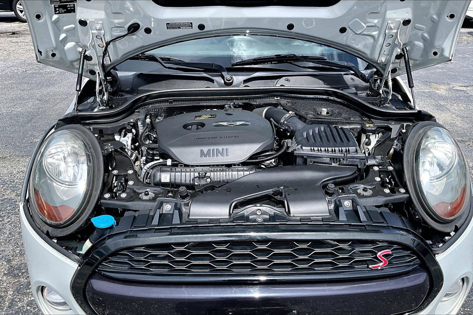 Used 2016 MINI Cooper S image 31