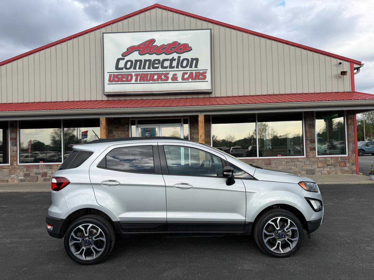 Used 2020 Ford EcoSport SES w/ SES Black Appearance Package AWD/4WD image 3
