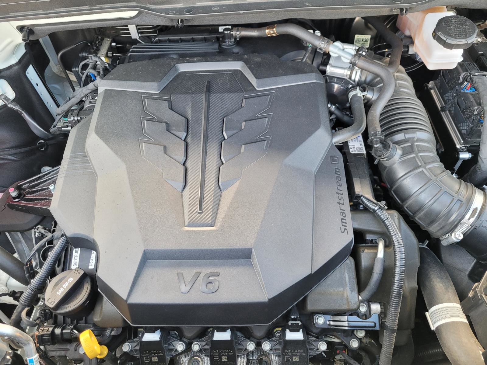 Used 2024 Kia Carnival LX image 23