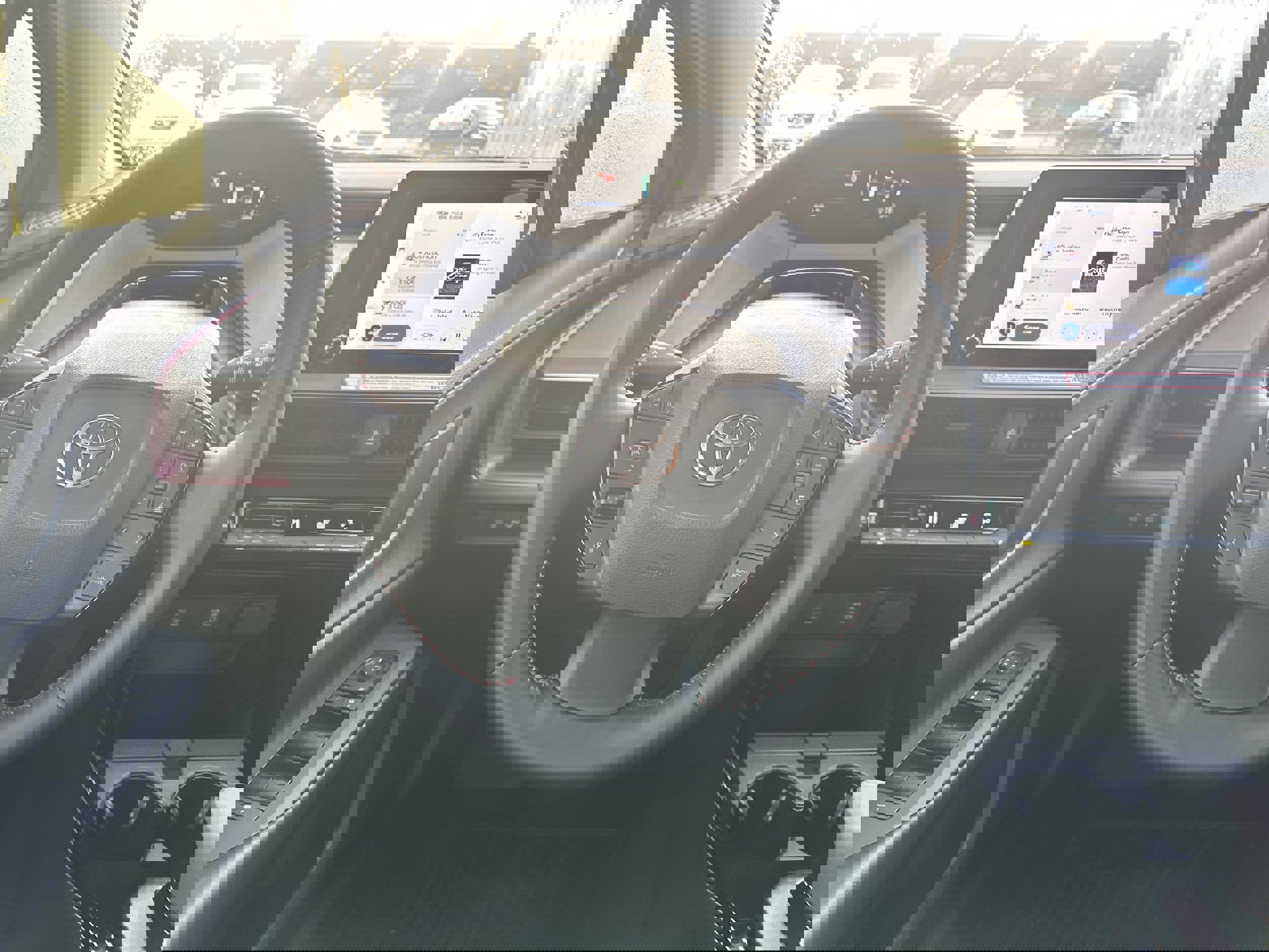 Used 2025 Toyota Prius Plug-In Hybrid image 23