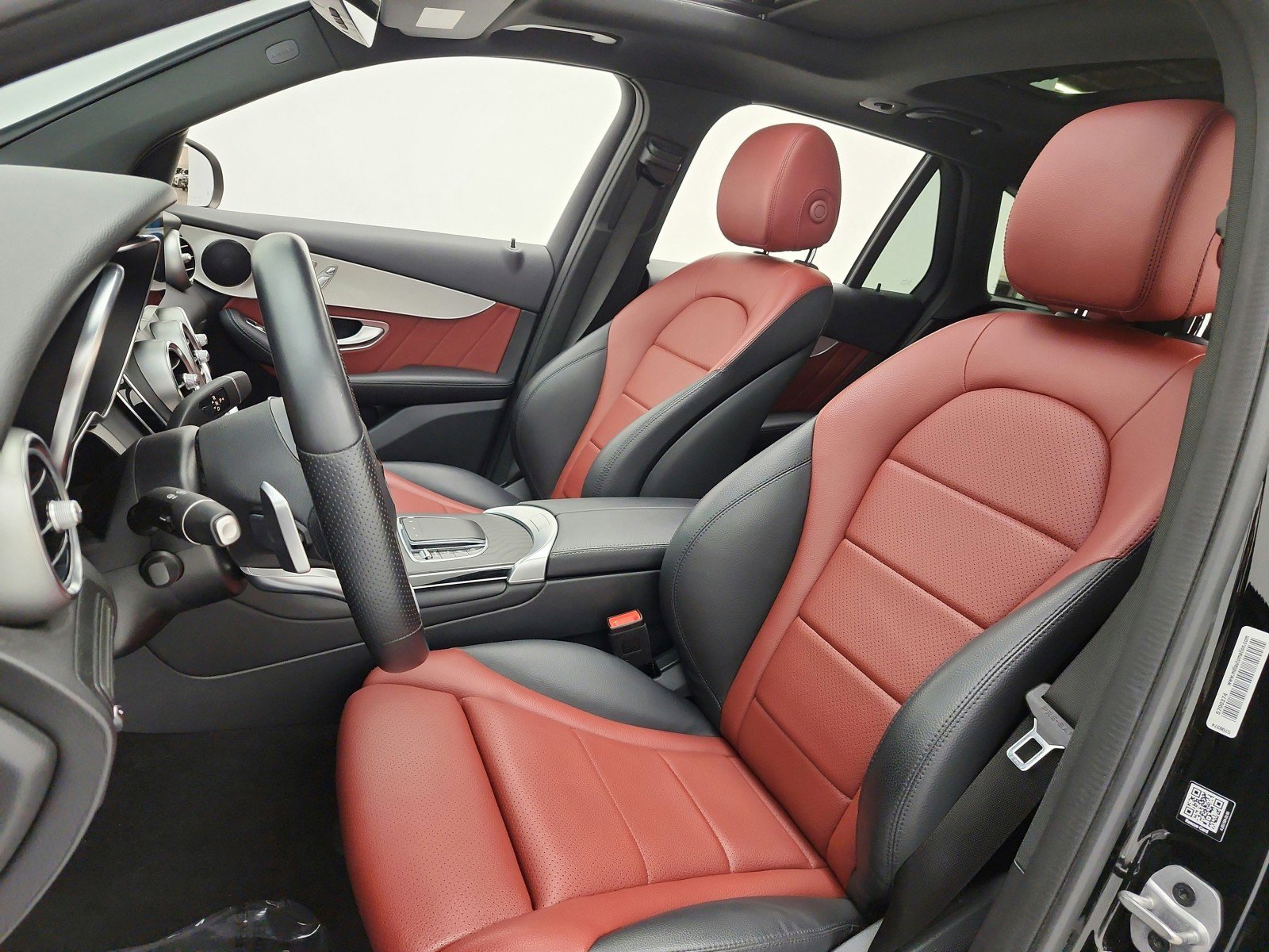 Used 2022 Mercedes-Benz GLC 300 image 10