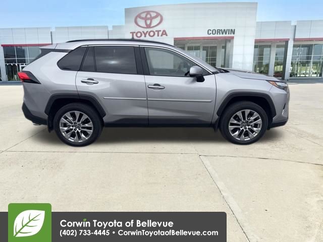 Used 2025 Toyota RAV4 Limited w/ Advanced Technology Package image 33
