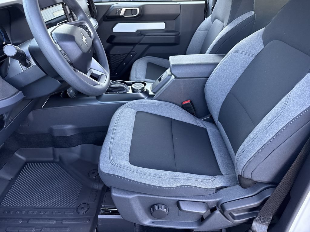 New 2025 Ford Bronco 2-Door w/ Sasquatch Package AWD/4WD image 9