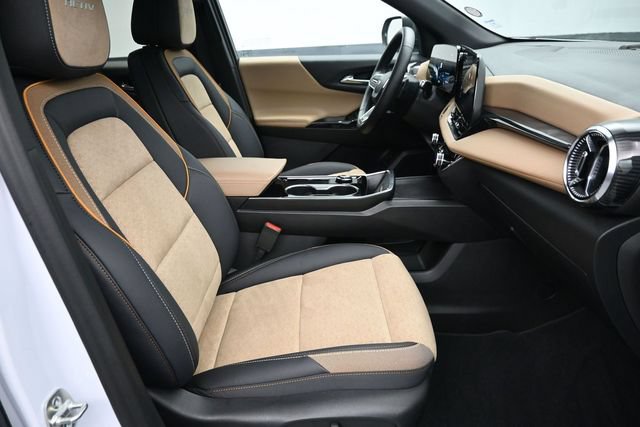 Used 2026 Chevrolet Equinox ACTIV w/ Convenience Package III FWD image 12