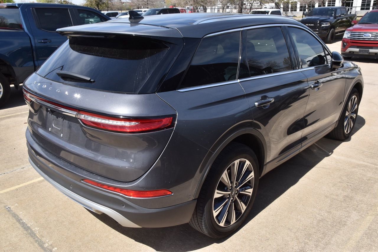 Used 2022 Lincoln Corsair Reserve w/ Equipment Group 201A image 6