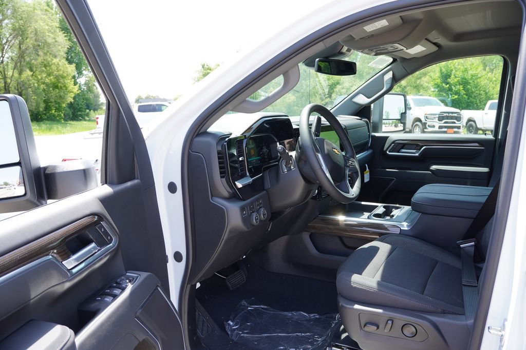 New 2026 Chevrolet Silverado 2500 LT w/ All Star Edition AWD/4WD image 10