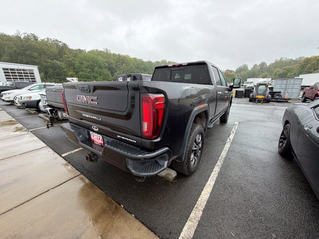 Used 2023 GMC Sierra 3500 Denali w/ Denali Black Diamond Edition AWD/4WD image 7