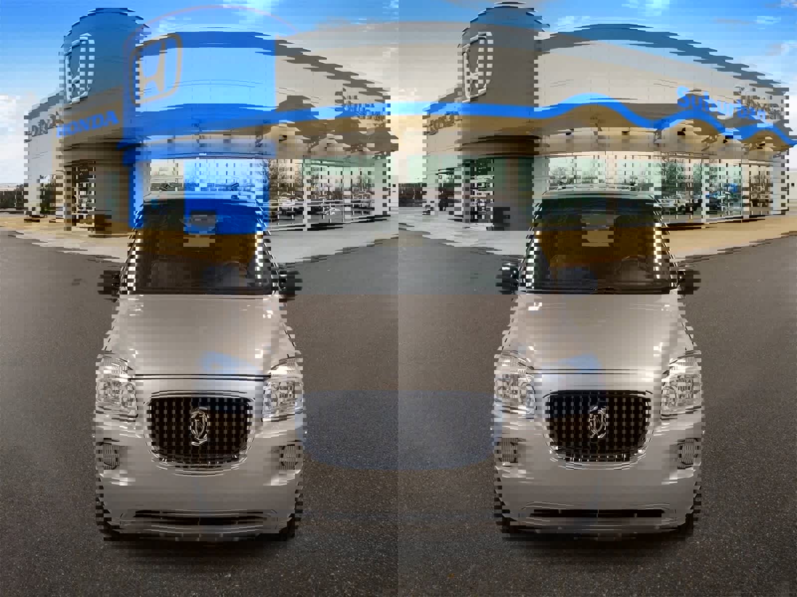 Used 2005 Buick Terraza CX image 3