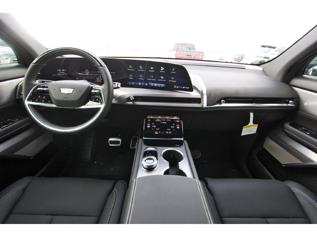 New 2027 Cadillac Vistiq Luxury AWD/4WD image 9