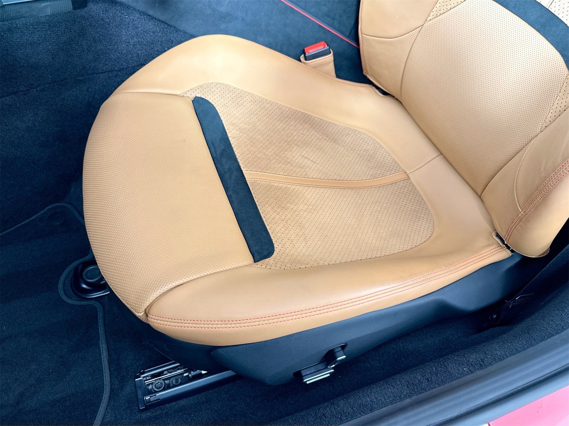 Certified 2024 Ferrari Roma Spider image 17