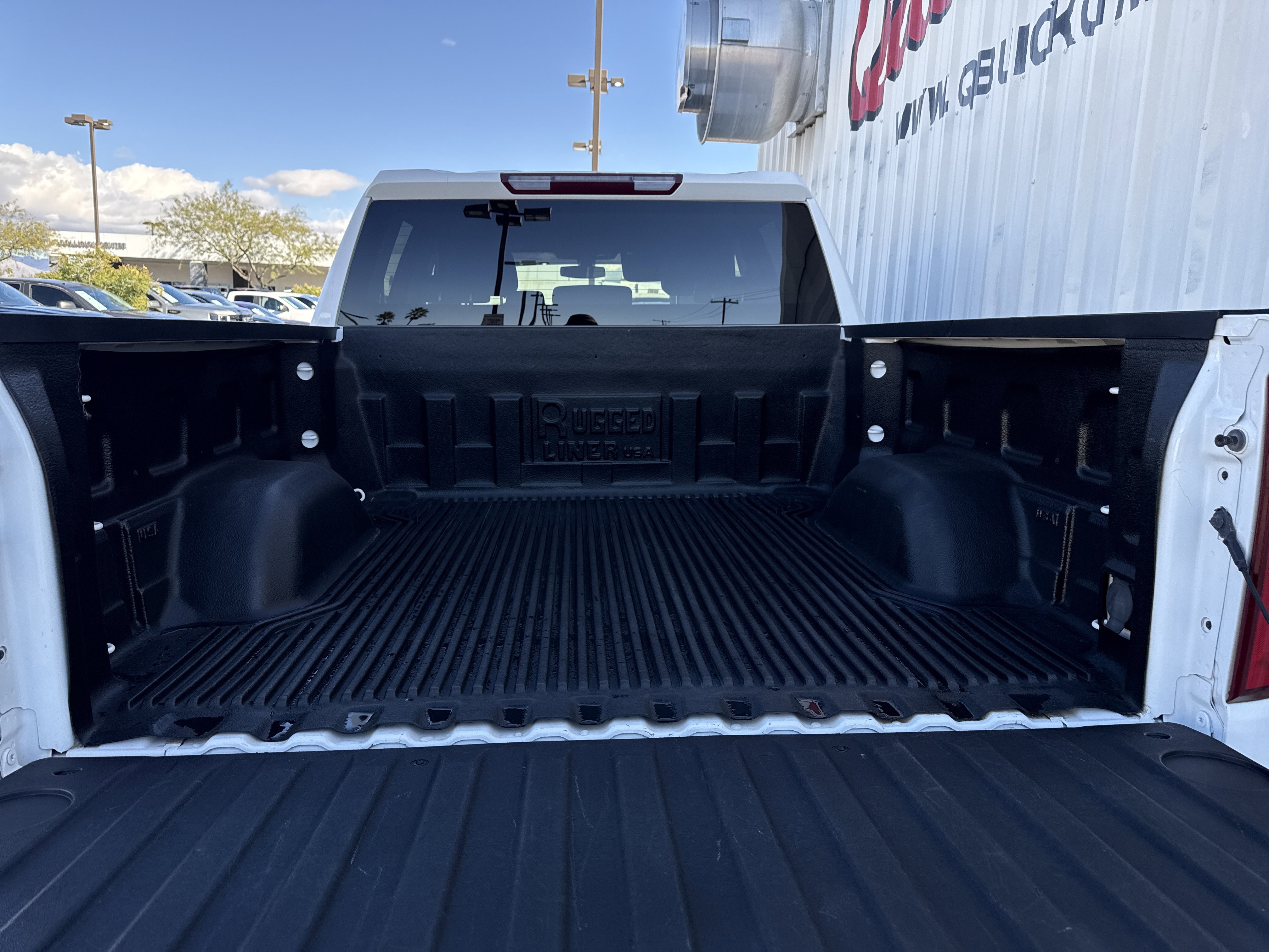 Used 2020 Chevrolet Silverado 1500 Custom w/ Custom Value Package image 11