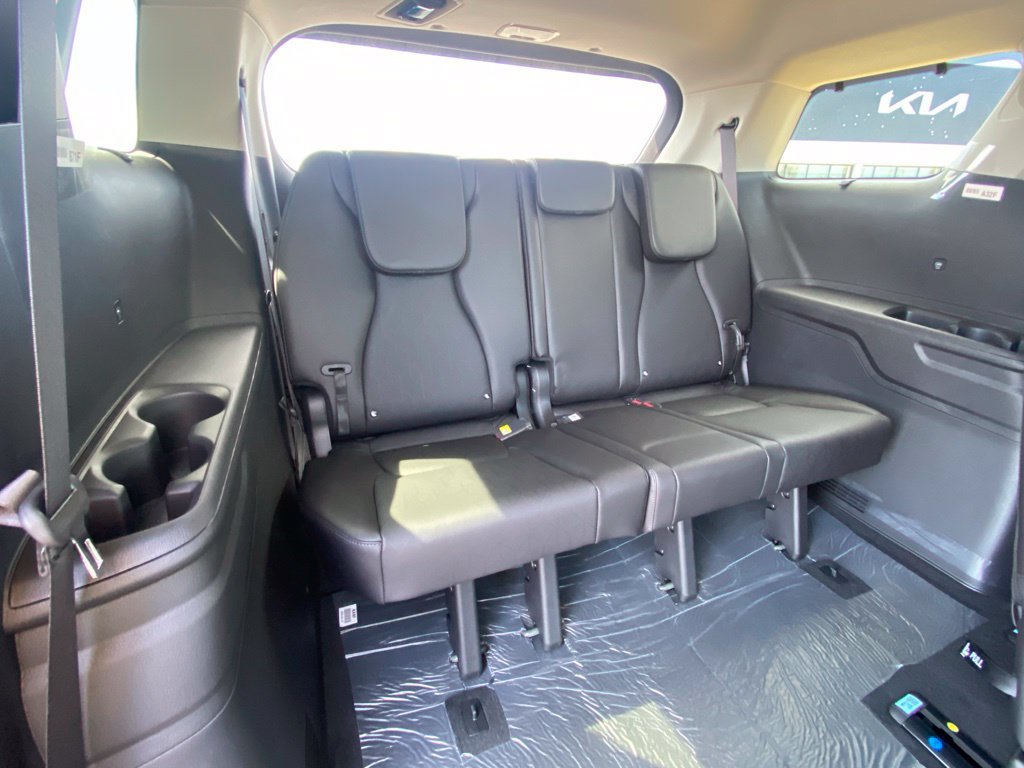 New 2027 Kia Carnival EX FWD image 26