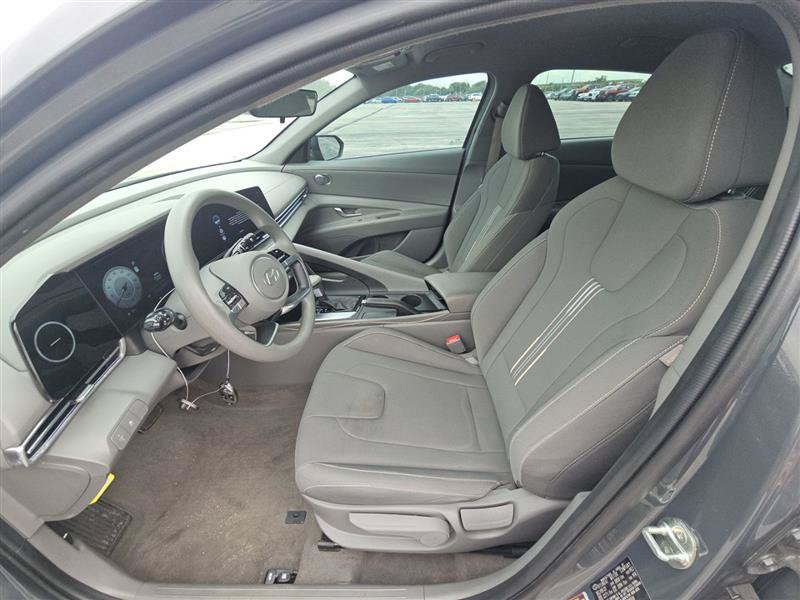 Used 2024 Hyundai Elantra SEL FWD image 10