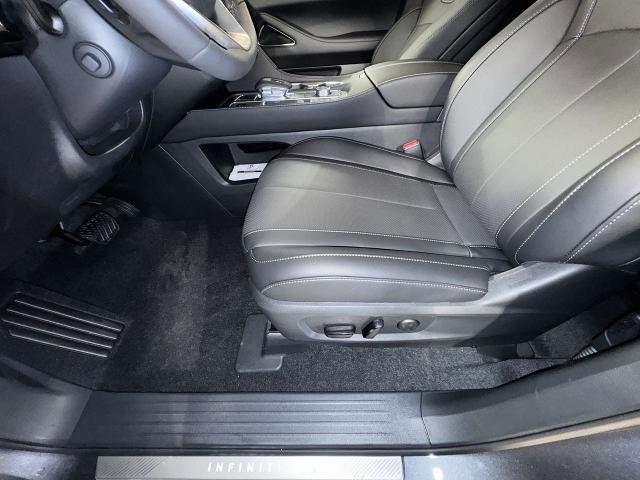 Certified 2026 INFINITI QX60 Luxe w/ Cargo Package AWD/4WD image 16