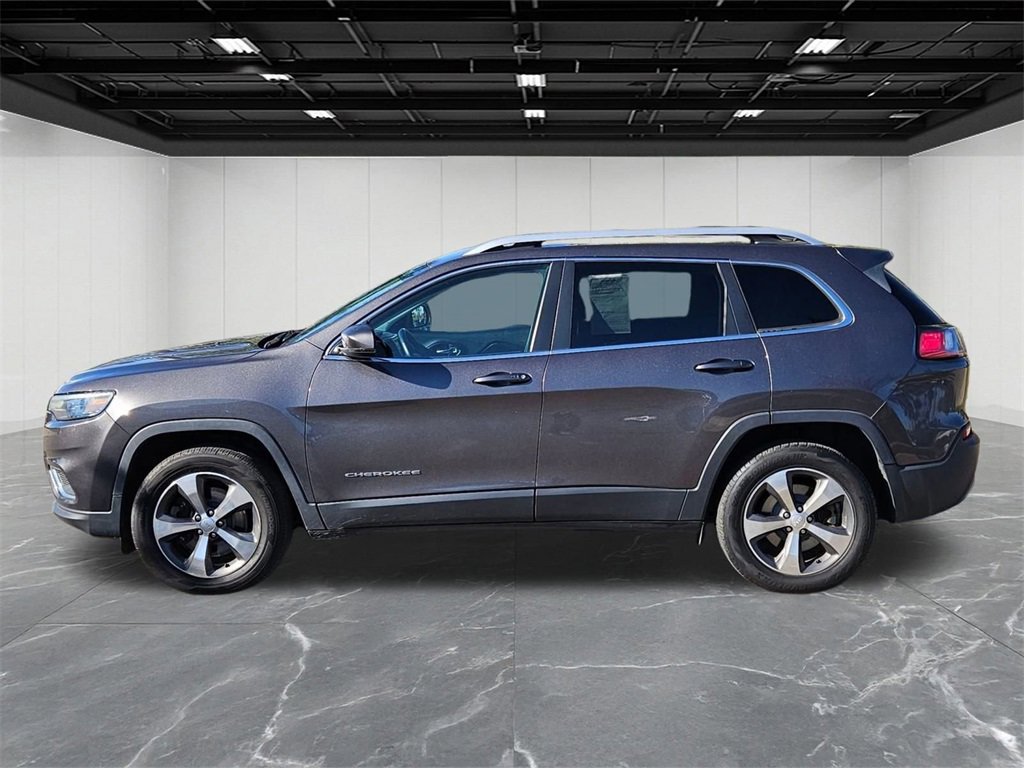 Used 2019 Jeep Cherokee Limited image 2