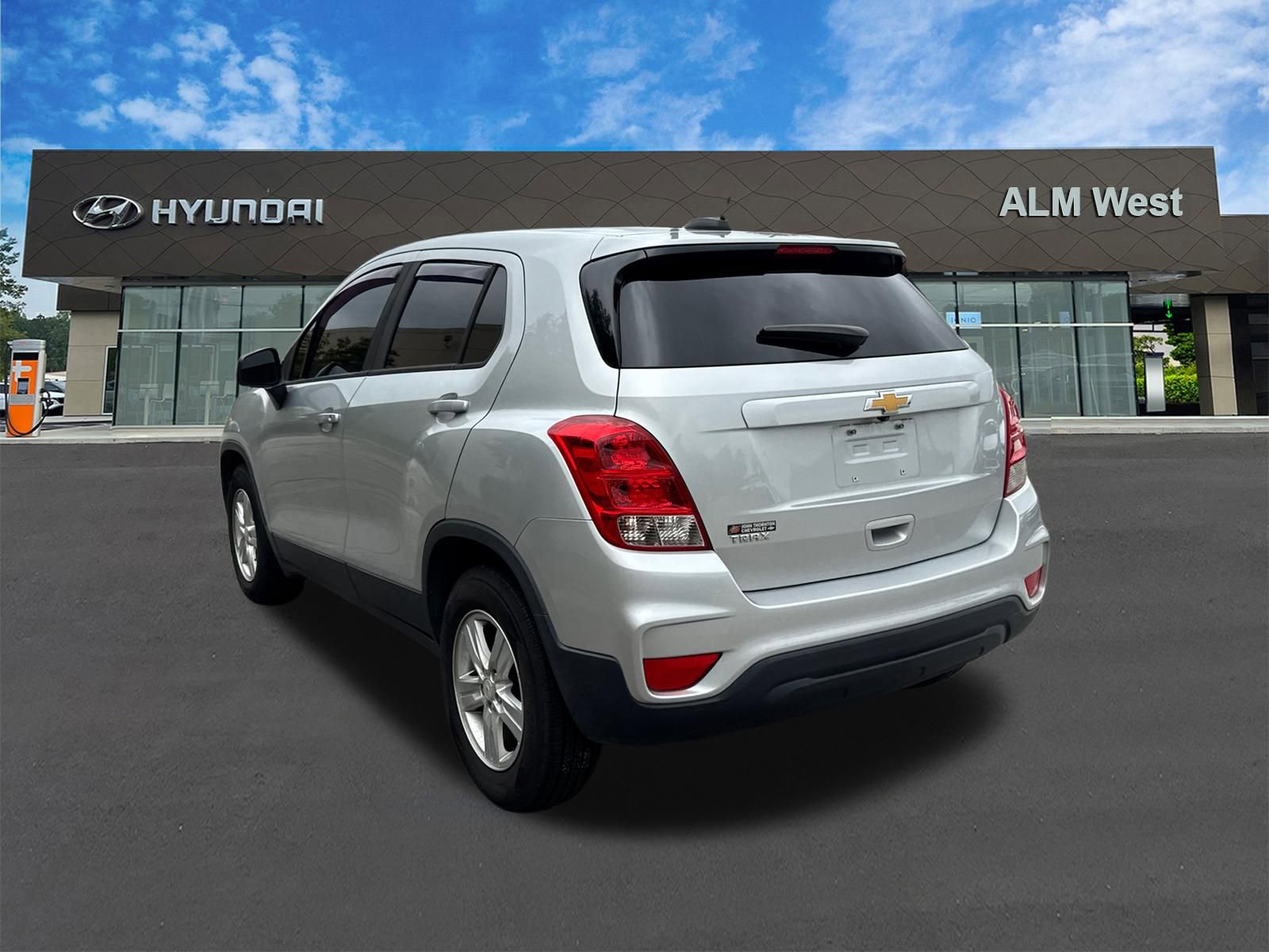 Used 2020 Chevrolet Trax LS w/ Tint and Cruise Package FWD image 7